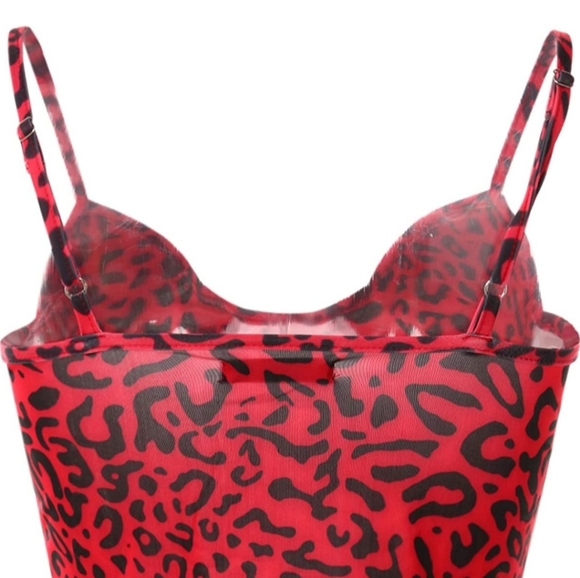 Red leopard sexy crop top - Picture 2 of 3
